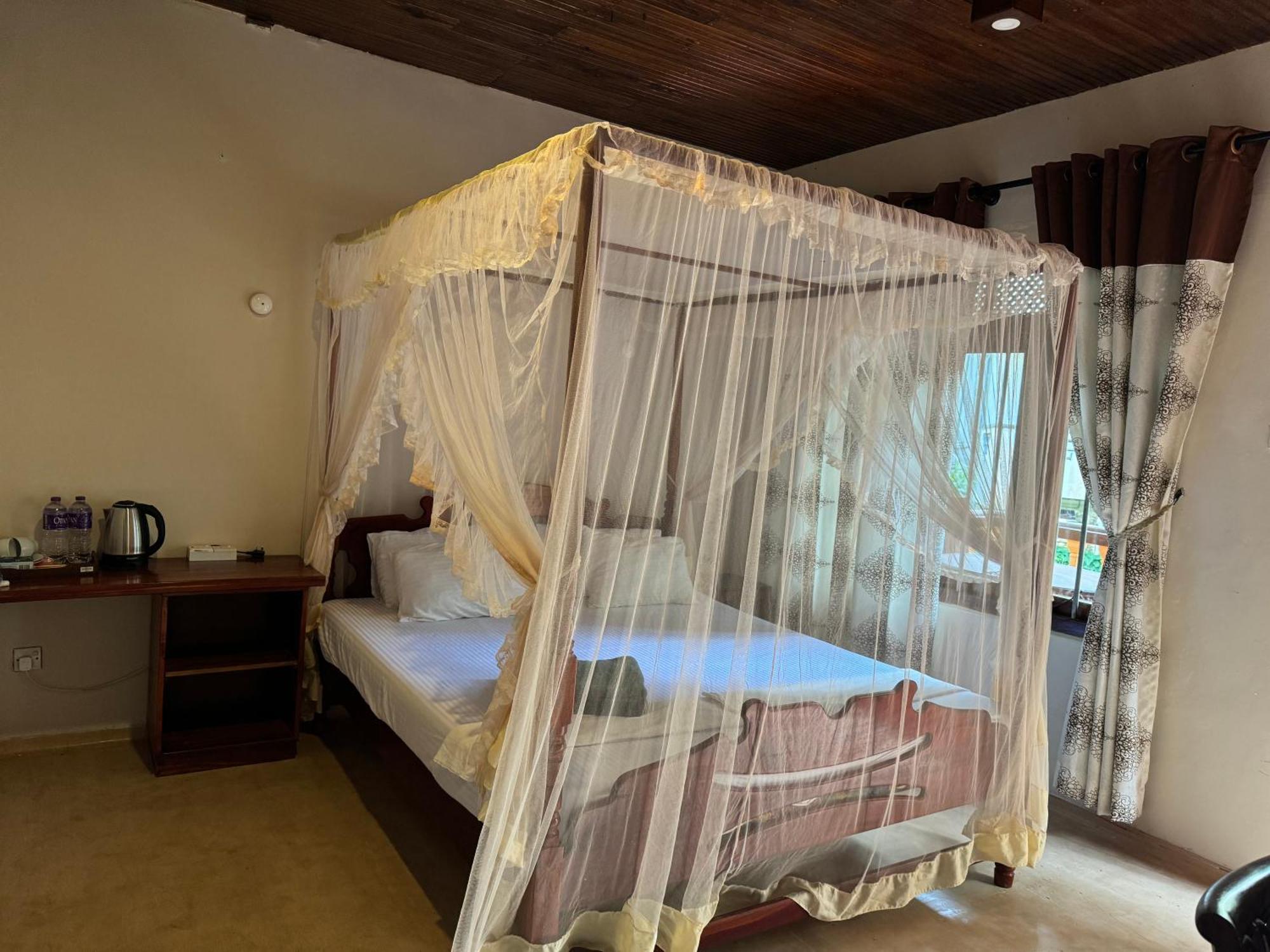 Brinkhouse Guesthouse , Unawatuna Beach Exterior foto