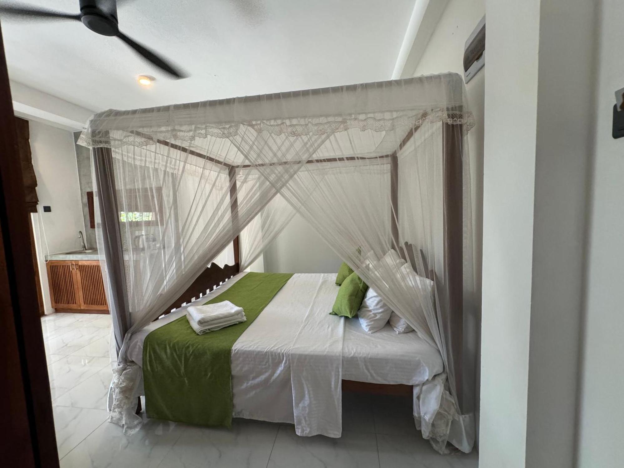Brinkhouse Guesthouse , Unawatuna Beach Exterior foto