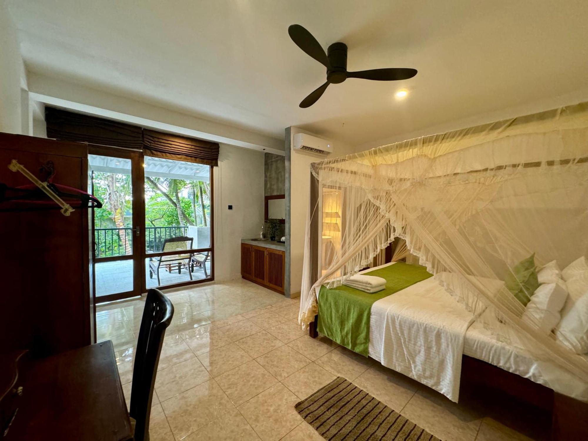 Brinkhouse Guesthouse , Unawatuna Beach Exterior foto