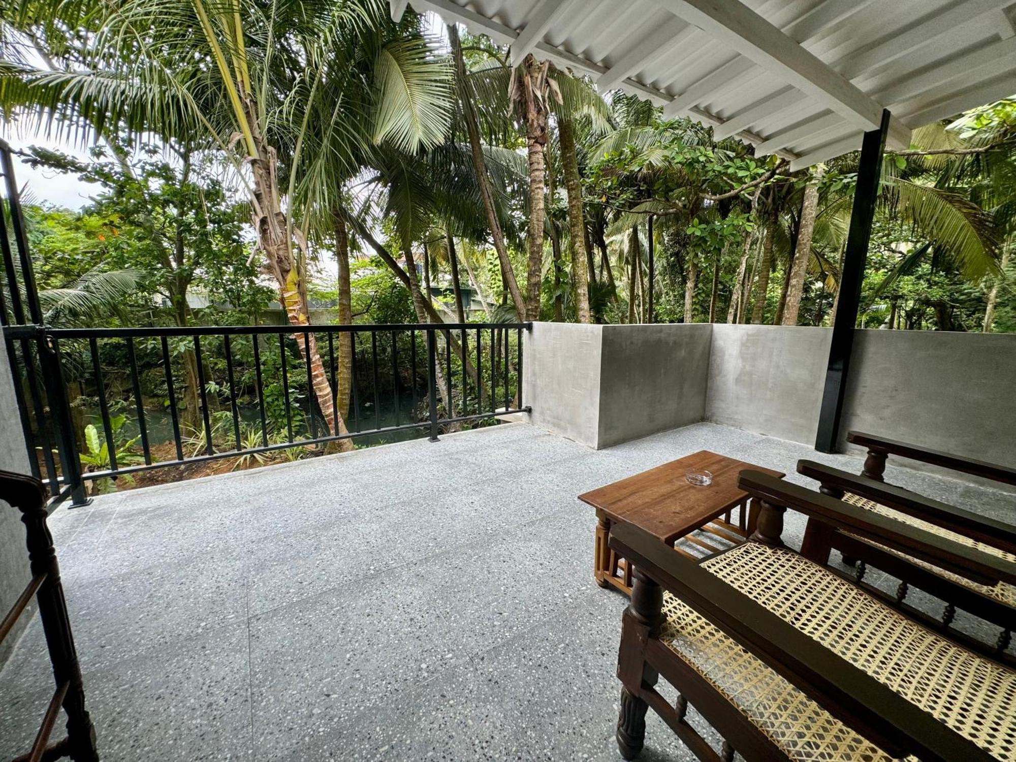 Brinkhouse Guesthouse , Unawatuna Beach Exterior foto