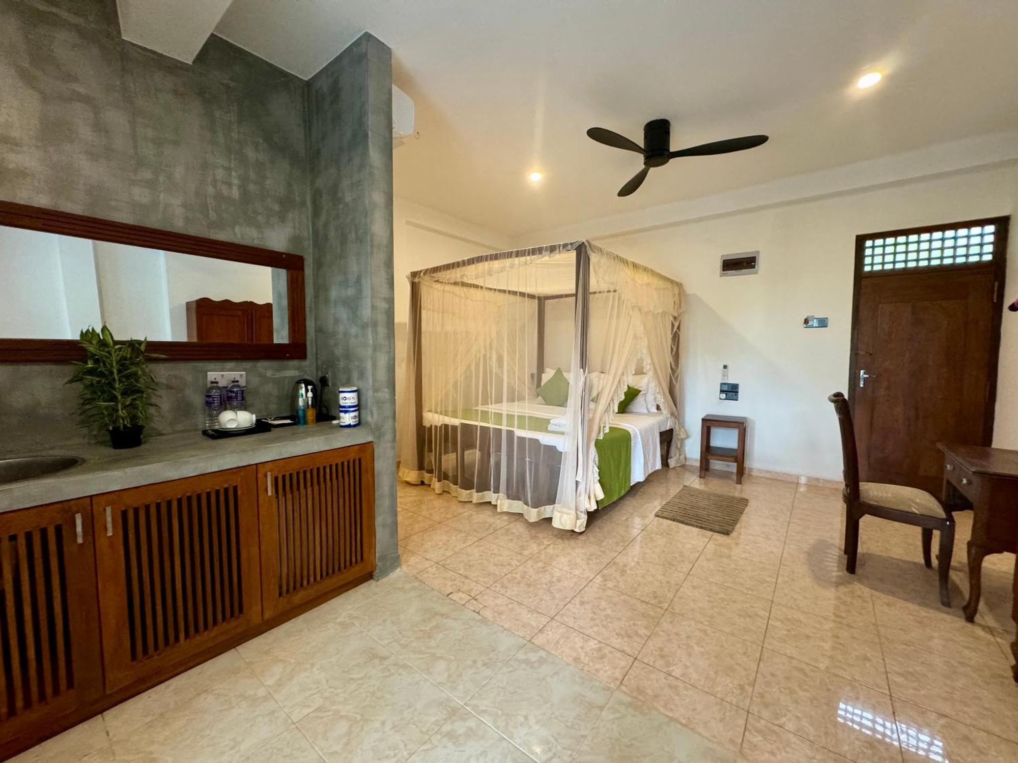 Brinkhouse Guesthouse , Unawatuna Beach Exterior foto