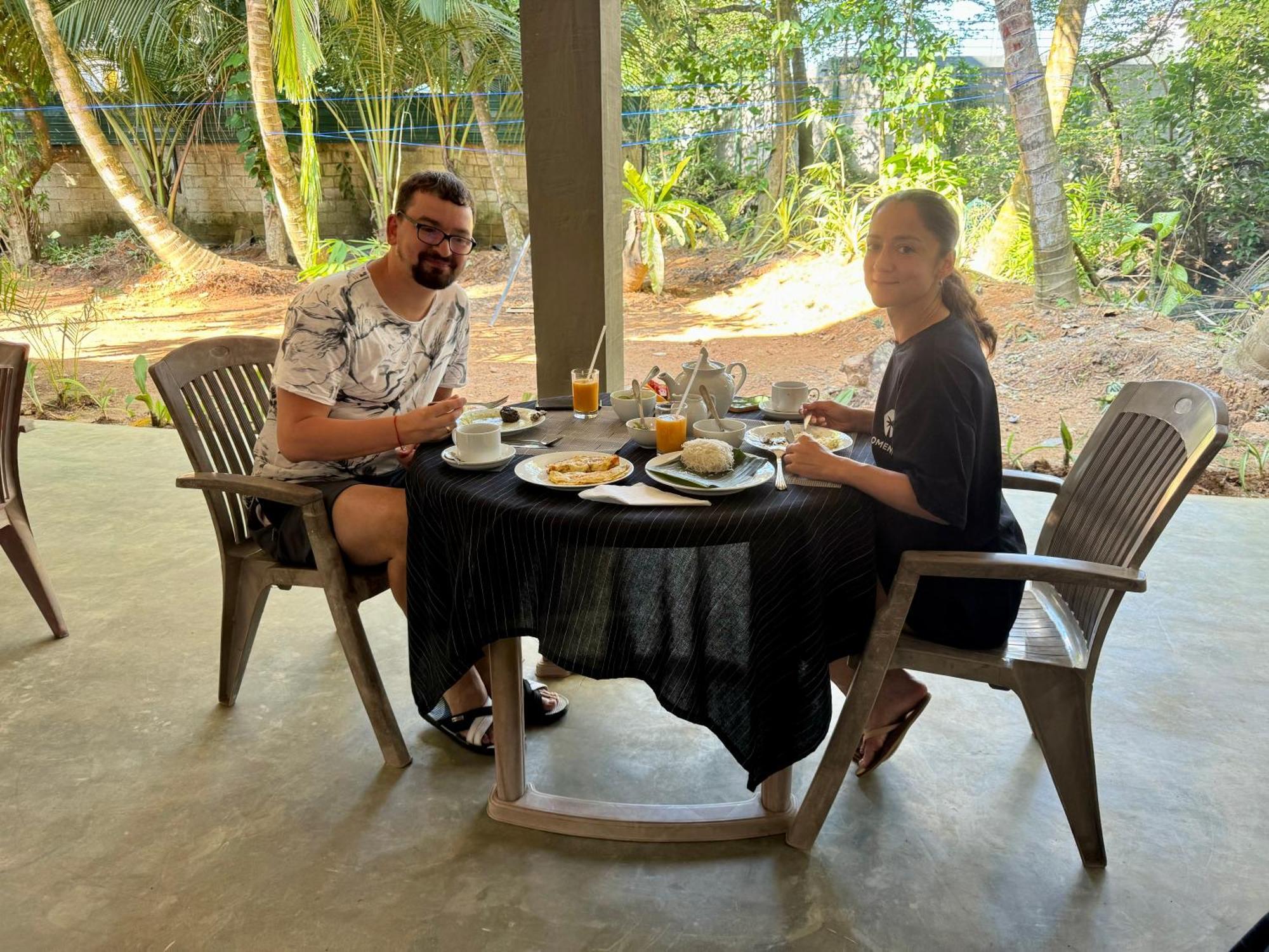 Brinkhouse Guesthouse , Unawatuna Beach Exterior foto